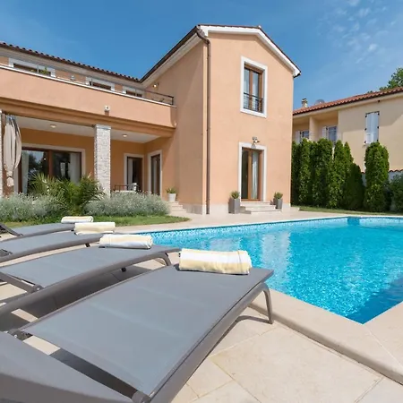 Island View Villa