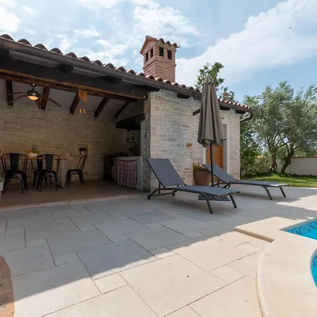 Island View Villa *