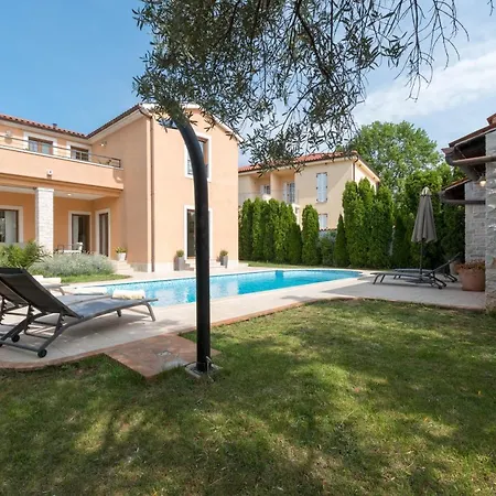 Island View Villa