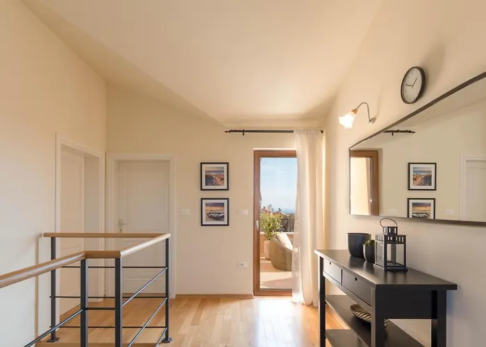 Island View 크르니카